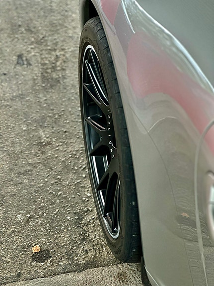Porsche 911 Carrera S 7 of 14