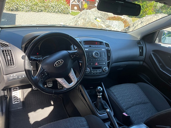 Kia Ceed 4 of 4