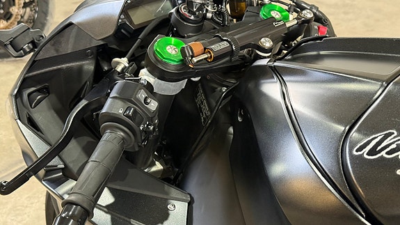 Kawasaki Ninja ZX-10R uttagen 2018 0kr insats 12 of 12