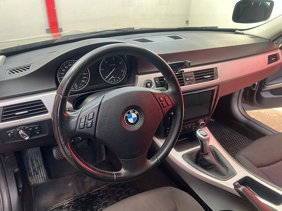 BMW 320d 7 of 9