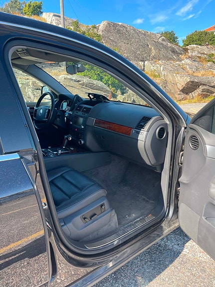 Volkswagen Touareg 8 of 11