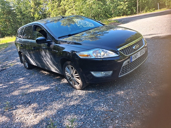 Ford Mondeo 2 of 5