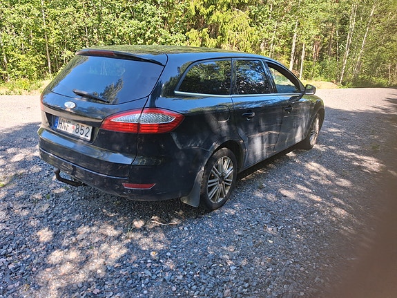 Ford Mondeo 3 of 5