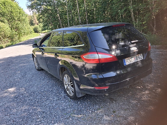Ford Mondeo 4 of 5
