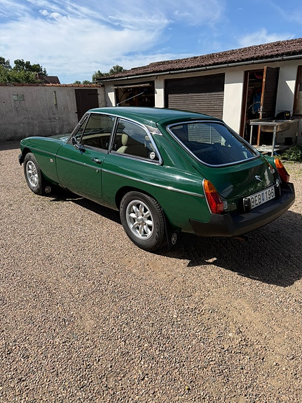 MG MGB 4 of 8