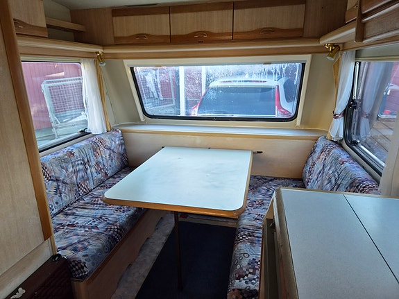 Adria Unica b 432Dd 4 of 6
