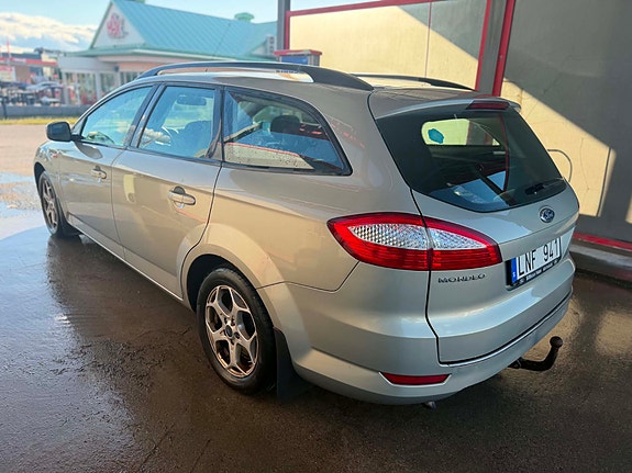 Ford Mondeo 3 of 13