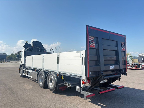Volvo FE 350 Brädgårdsbil Hiab Kran Låg mil 3 of 12