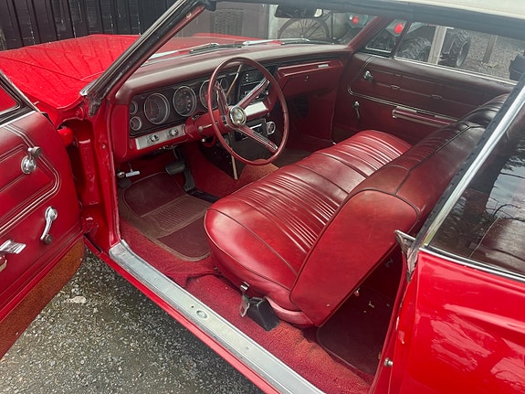 Chevrolet Impala 5 of 6