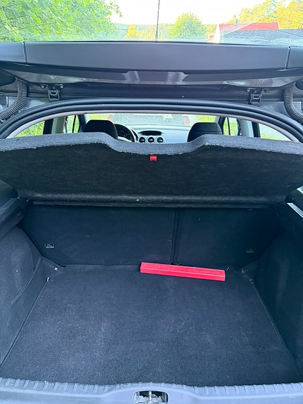Peugeot 308 6 of 8