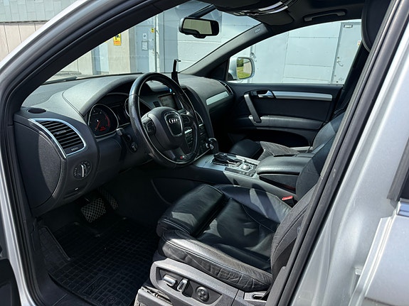 Audi Q7 5 of 9