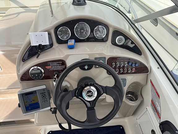 Sea Ray Sundancer 260/275 13 of 22
