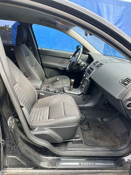Volvo V50 6 of 9