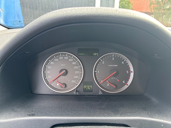 Volvo V50 8 of 9