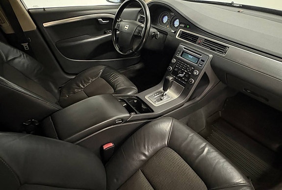 Volvo V70 10 of 10