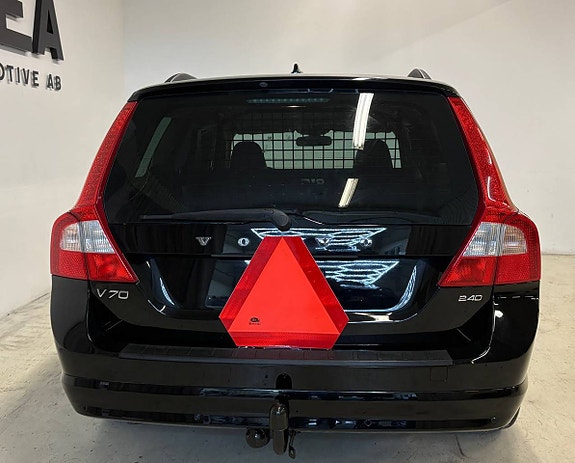 Volvo V70 6 of 10
