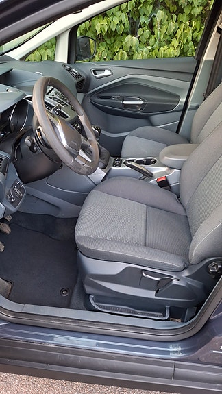 Ford C-Max 6 of 9
