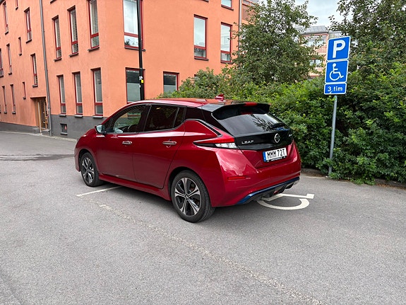 Nissan Leaf 2 of 6