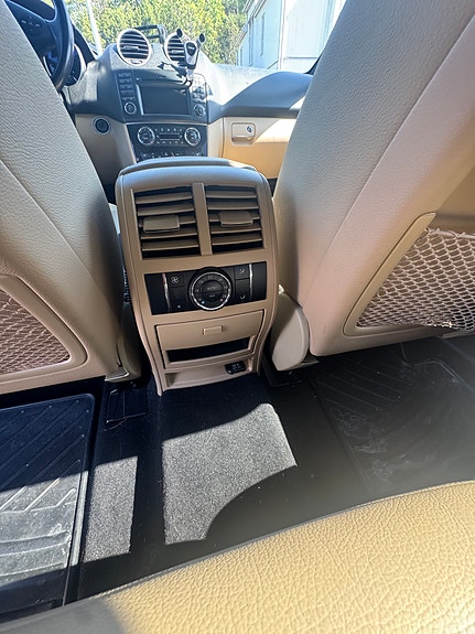 Mercedes-Benz ML450 5 of 11