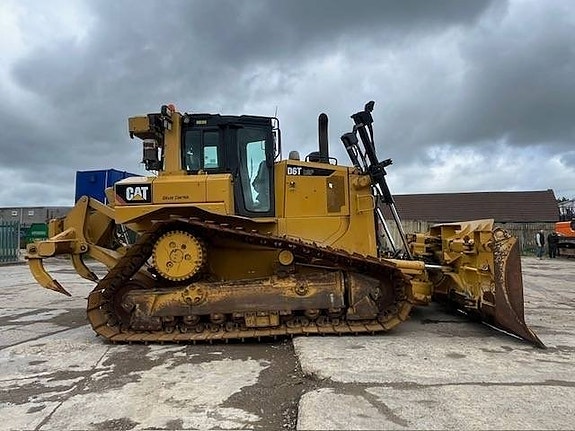 CAT D6T LGP VPAT ripper, GPS Trimble Eartworks 2 of 3