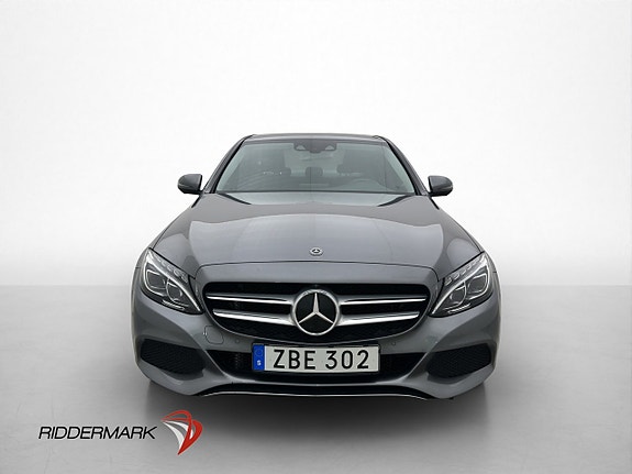 Mercedes-Benz C200 2 of 30