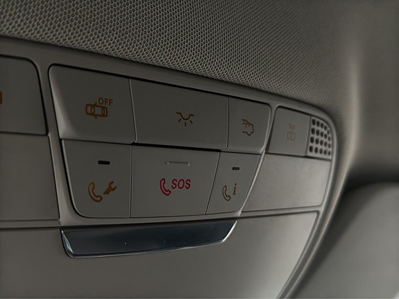 Mercedes-Benz C200 27 of 30