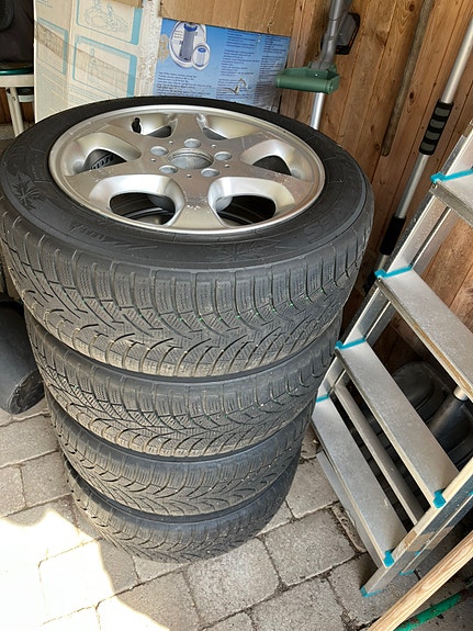 Mercedes-Benz C180 8 of 10