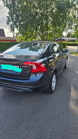 Volvo S60 3 of 7