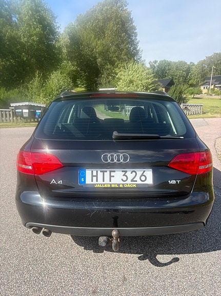 Audi A4 5 of 15