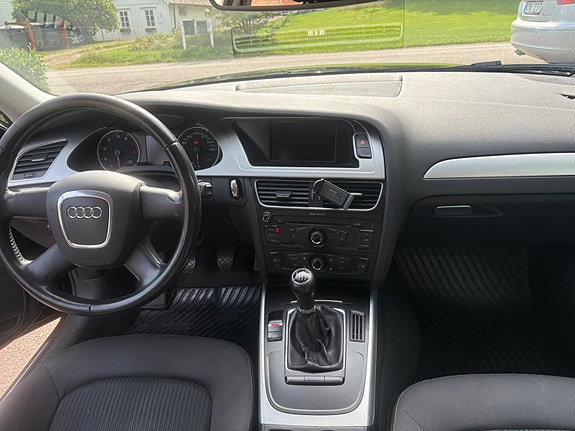 Audi A4 7 of 15