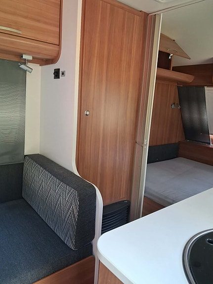 Adria Altea 390PS 5 of 10