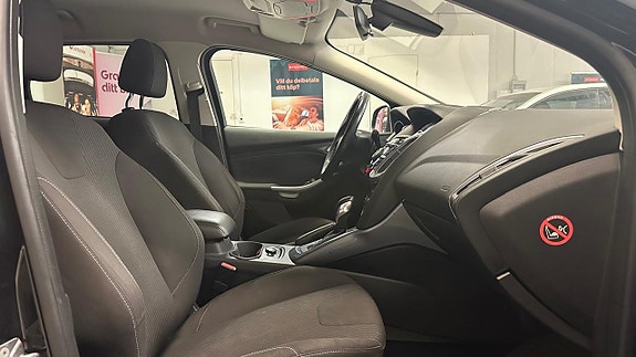 Ford Focus 11 of 21
