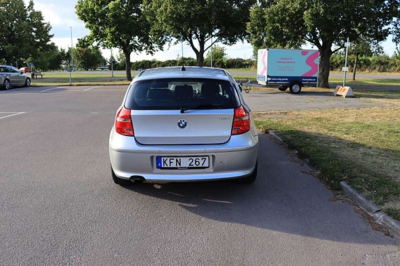 BMW 118i 5 of 6