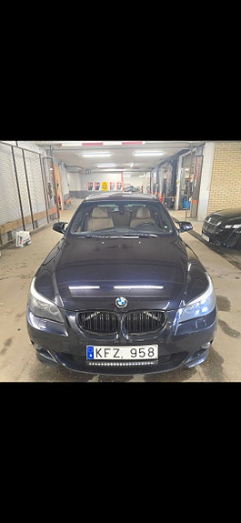 BMW 525d 2 of 9