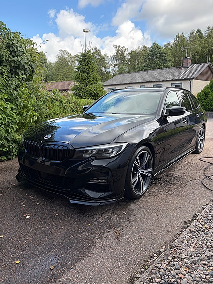 BMW 330d 5 of 8