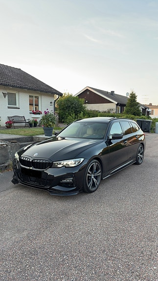 BMW 330d 2 of 8