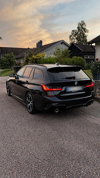 BMW 330d 3 of 8