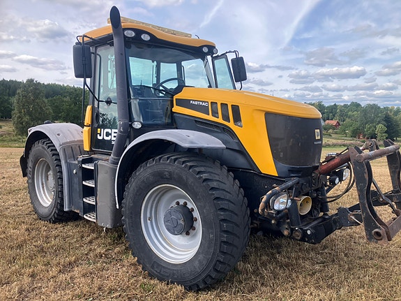 JCB Fastrac 3230 Xtra 3 of 5