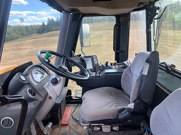 JCB Fastrac 3230 Xtra 5 of 5