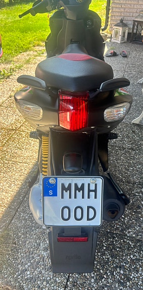 Aprilia SR50 7 of 8