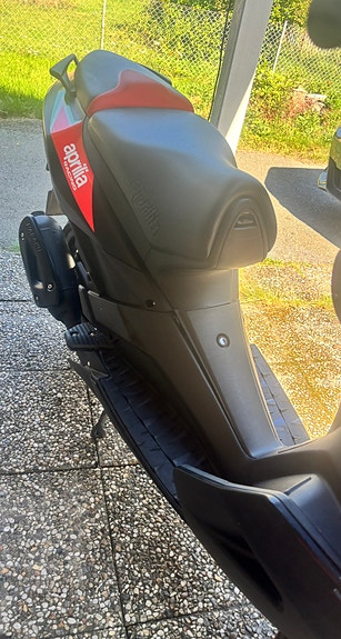 Aprilia SR50 6 of 8