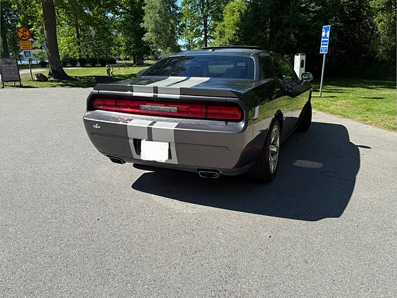 Dodge Challenger 5 of 5