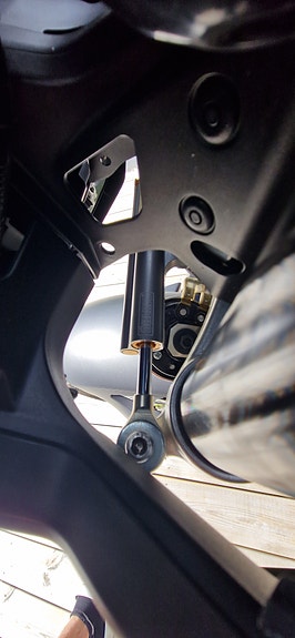 Yamaha MT-10 (Akrapovic) 5 of 6