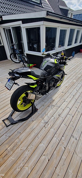 Yamaha MT-10 (Akrapovic) 4 of 6