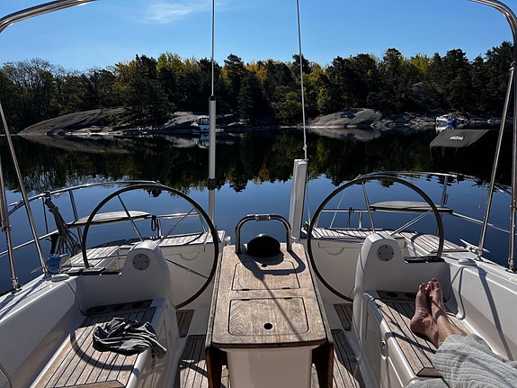 Elan Impression 434 ljus och rymlig familjebåt 3 of 19