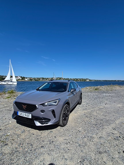 Cupra Formentor 2 of 13