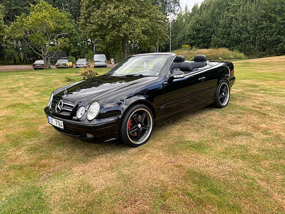 Mercedes-Benz CLK430 2 of 13