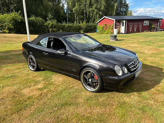 Mercedes-Benz CLK430 12 of 13