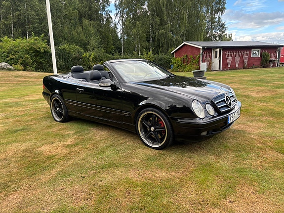 Mercedes-Benz CLK430 4 of 13