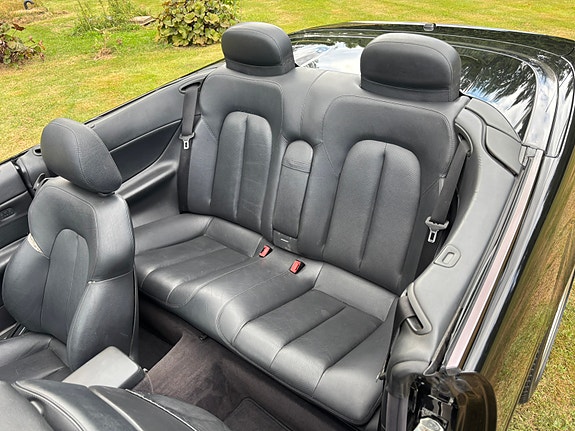 Mercedes-Benz CLK430 6 of 13